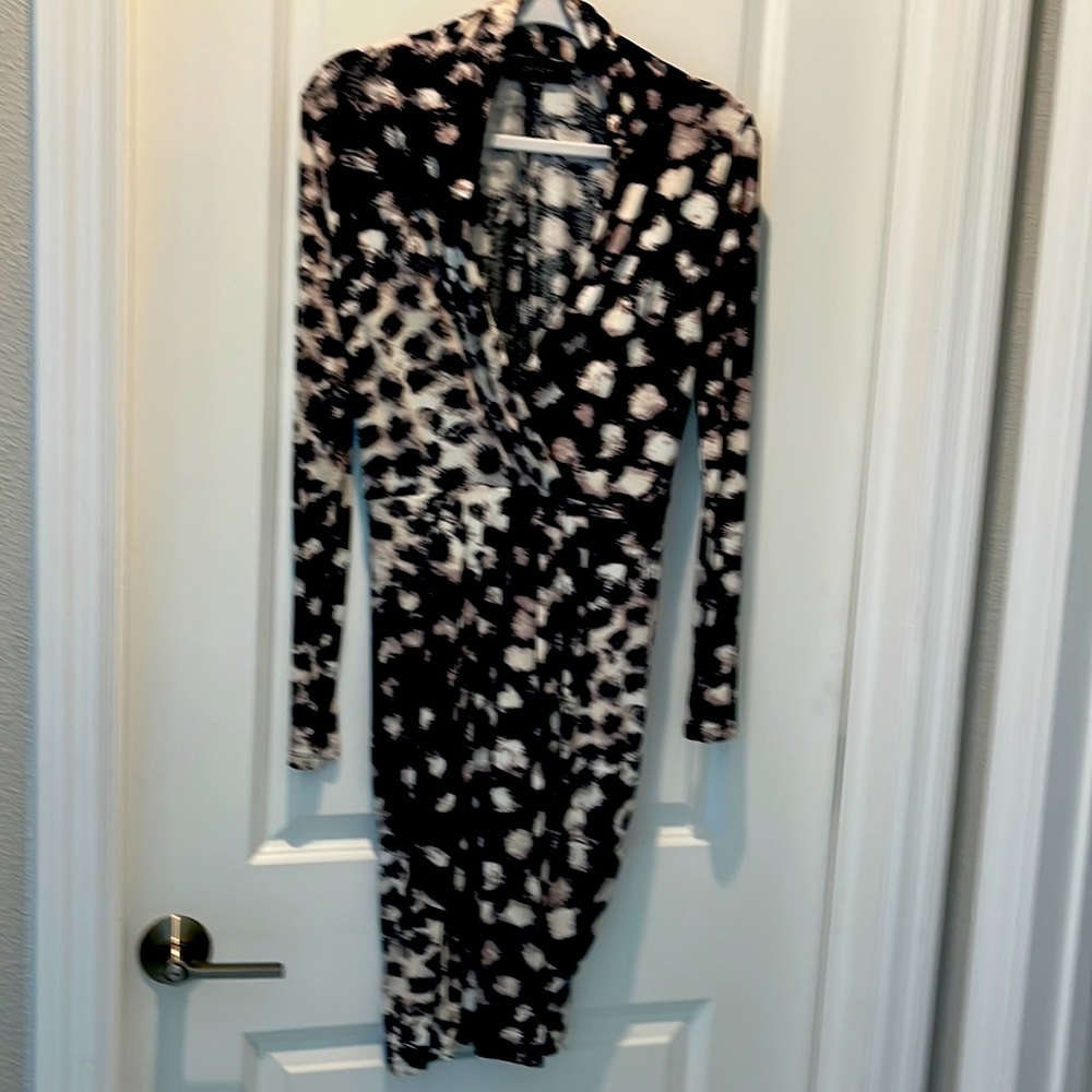 Karen Kane Size M long sleeve dress